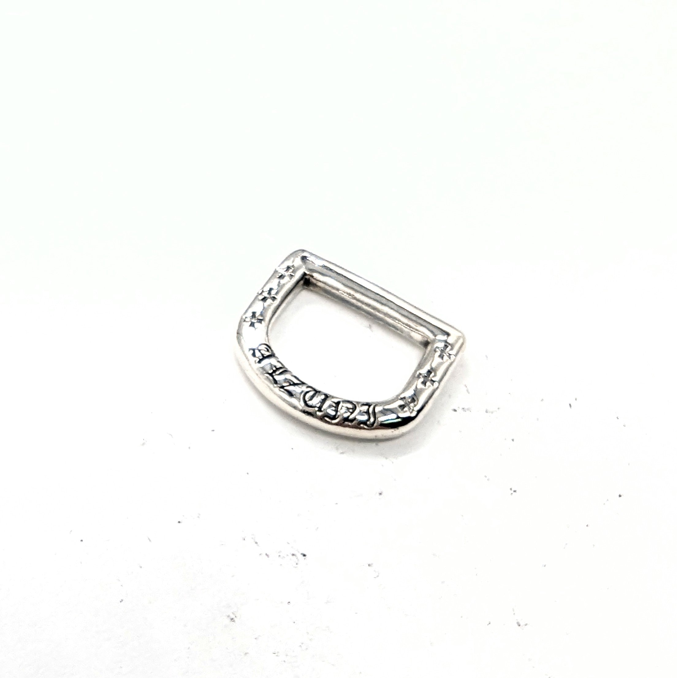 シルバー925製　Dカン　アルズニコンチョ付　ベルトループ　ハート　トライバル silver Dカン（クロス） – ALZUNI ONLINE SHOP