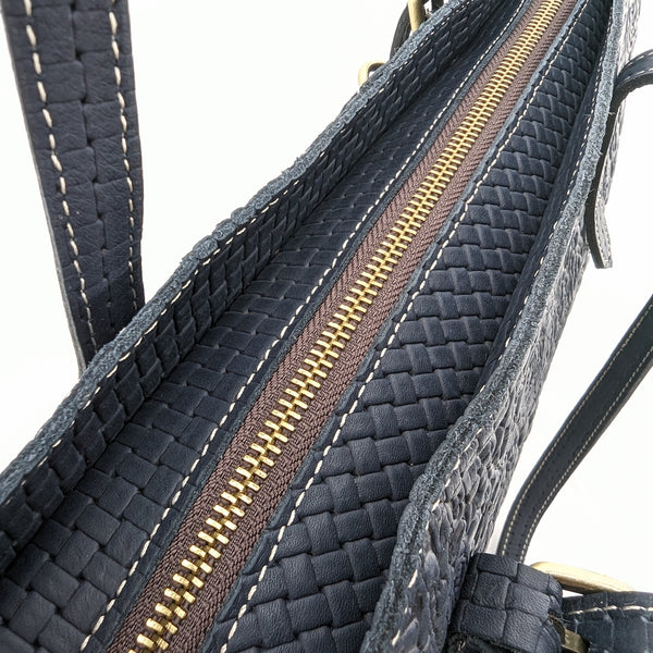 花柄型押し トートバッグ (ドット加工)