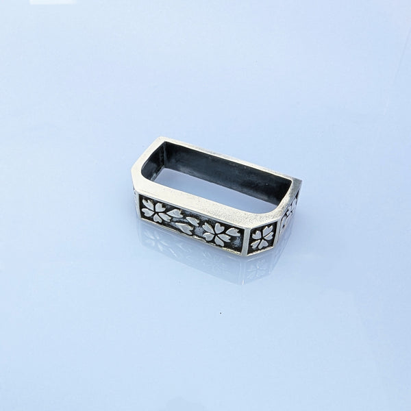 silver サルカン(桜)