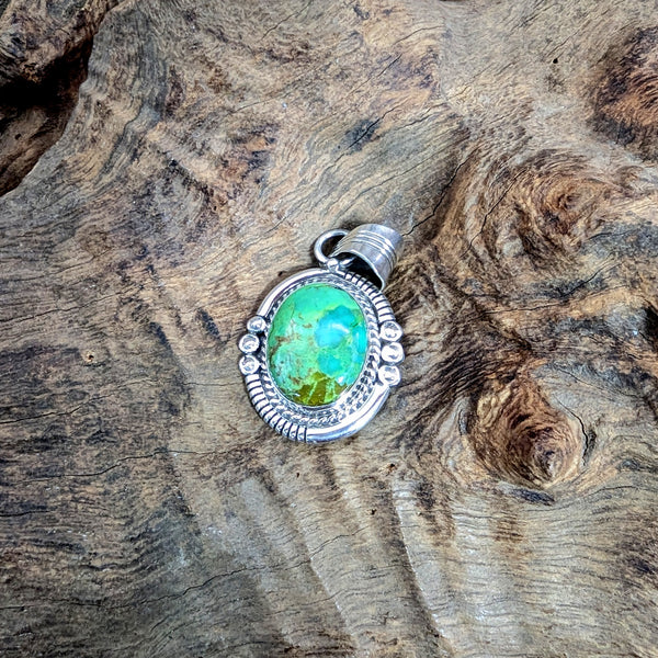 モーニングスターターコイズ ネックレストップ《Navajo族 Running Bear》