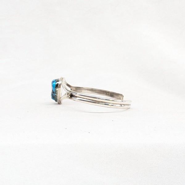 スリーピングビュティターコイズバングル 《Navajo族》ワイヤーワーク