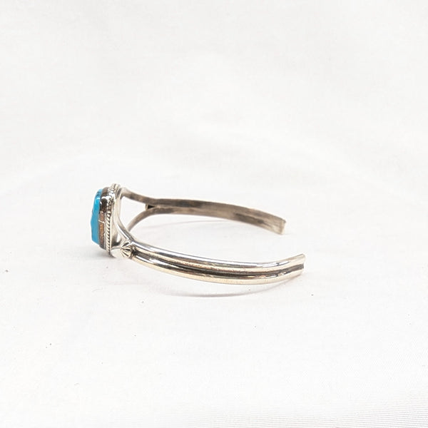 スリーピングビュティターコイズバングル 《Navajo族》ワイヤーワーク