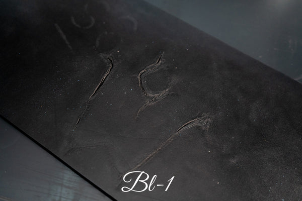 焼印トラッカーウォレット ミドル ブラック 【限定品】