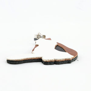 三毛猫チャーム（座り猫）