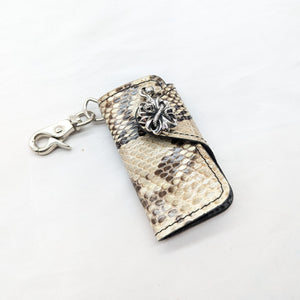 ベロ付4連キーケース パイソン