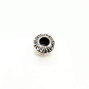 silver ハトメ（ユリ）