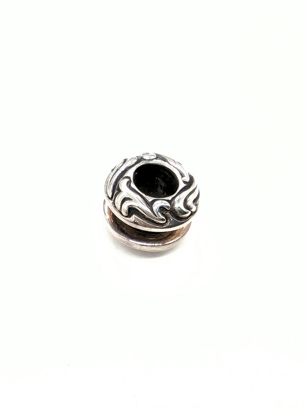 silver ハトメ（唐草）
