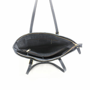 花柄型押し　トートバッグ　（ドット加工）