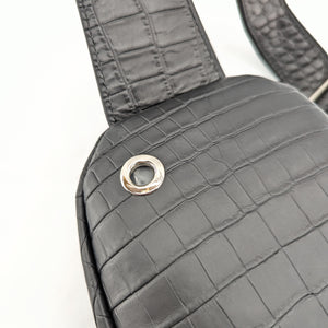 オンラインショップ限定　ボディバッグ　（クロコダイル型押）