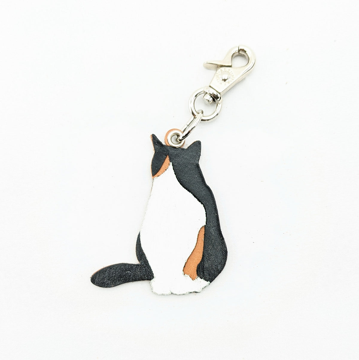 三毛猫チャーム（座り猫）