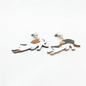 三毛猫チャーム（伸び猫)