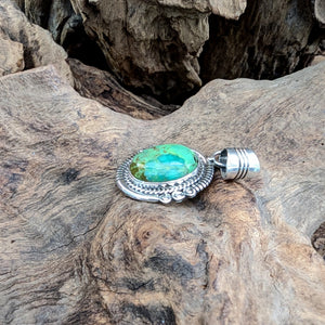 モーニングスターターコイズ　ネックレストップ《Navajo族　Running Bear》