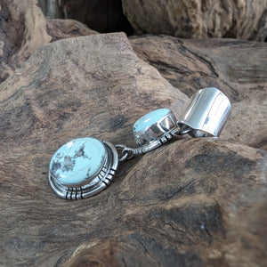 Twinドライクリークターコイズ　ネックレストップ《Navajo族》