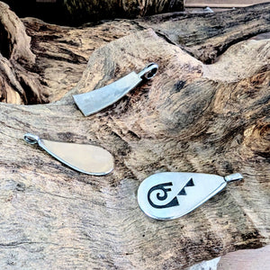 オーバーレイネックレストップ《Navajo族　Marco Begaye》