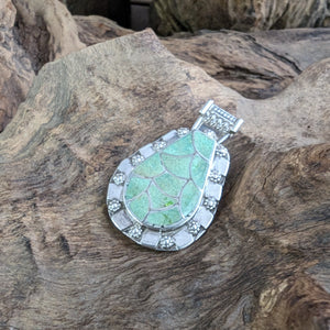 モーニングスターターコイズ　インレイネックレストップ　《Zuni族　Carmichael　Haloo》