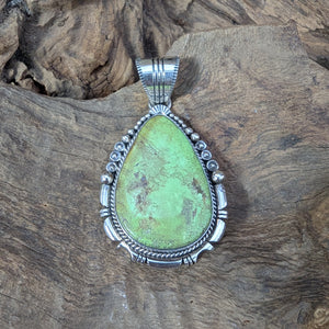 モーニングスターターコイズ　ネックレストップ《Navajo族　Running Bear》