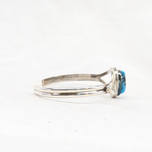 スリーピングビュティターコイズバングル　《Navajo族》ワイヤーワーク