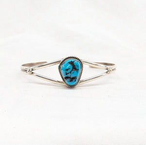 スリーピングビュティターコイズバングル　《Navajo族》ワイヤーワーク