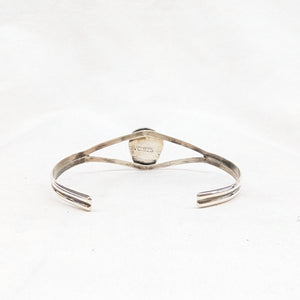 スリーピングビュティターコイズバングル　《Navajo族》ワイヤーワーク