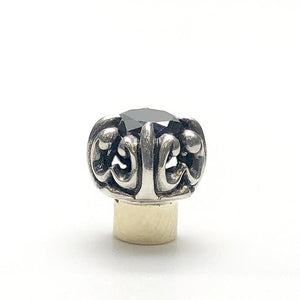 SVコンチョ（ユリ石入）