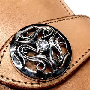 SVコンチョ(唐草石入)